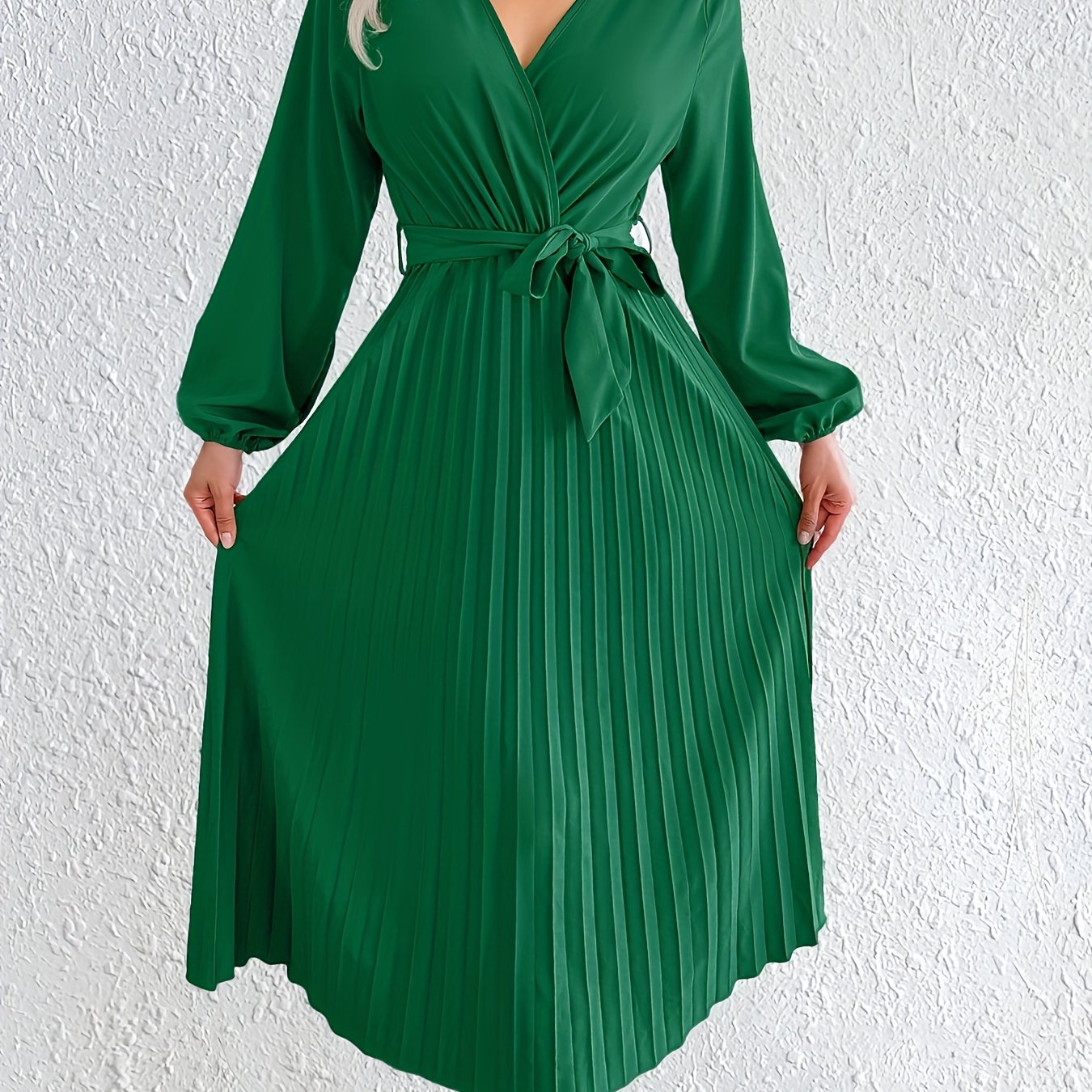 Style Autumn Winter Western Ins Hot Item Temperament V-Neck Flared Pleated Maxi Dress