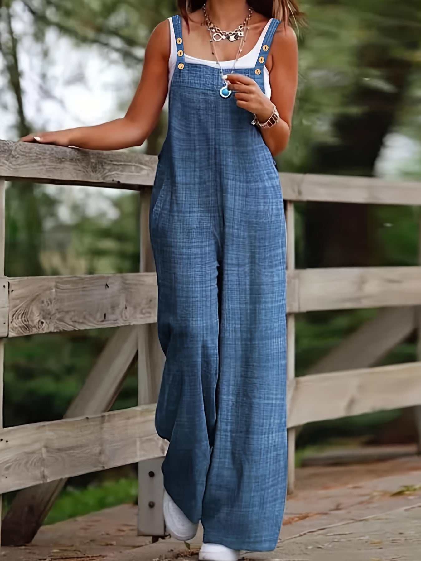 Women's Vacation Wide-Leg Jumpsuit - Sleeveless with Adjustable Buckle Straps, Pockets Included, Machine Washable, Solid Color