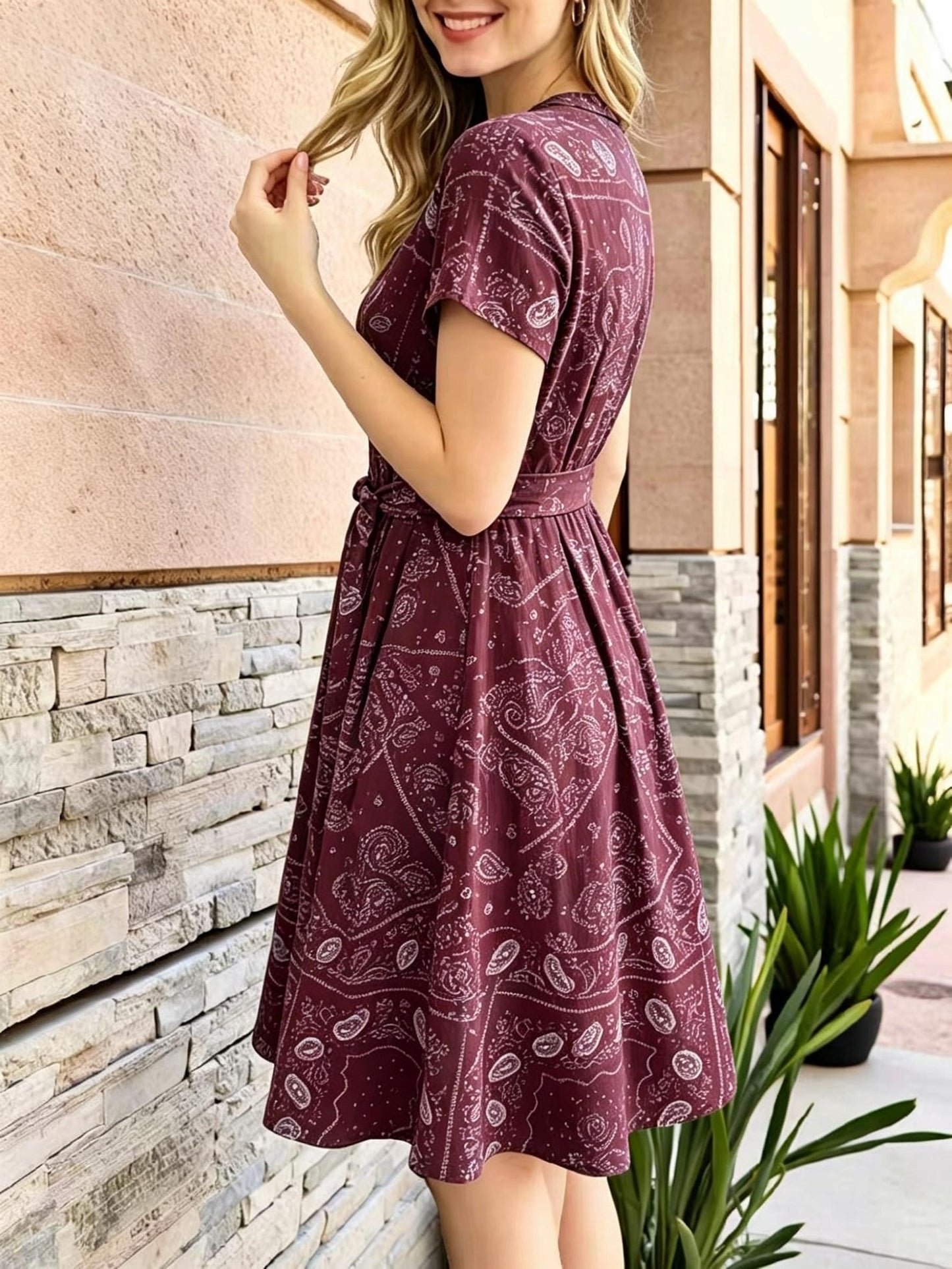[Vintage Midi Dress] Women's Vintage Blue Print Midi Dress - V-Neck Button Shirt Dress with Pockets & Belt - Casual Commute Vacation Wear for Ladies