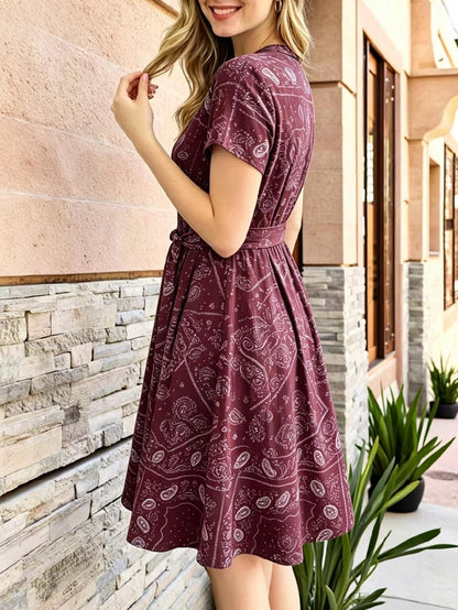 [Vintage Midi Dress] Women's Vintage Blue Print Midi Dress - V-Neck Button Shirt Dress with Pockets & Belt - Casual Commute Vacation Wear for Ladies