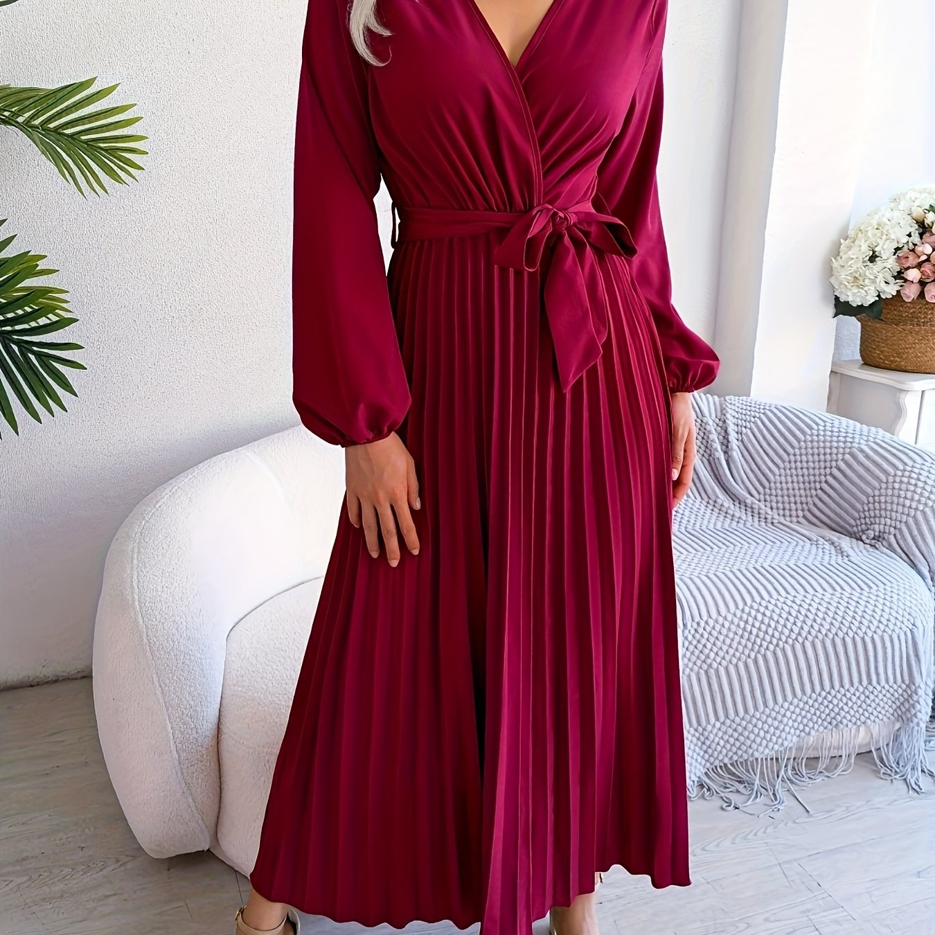 Style Autumn Winter Western Ins Hot Item Temperament V-Neck Flared Pleated Maxi Dress