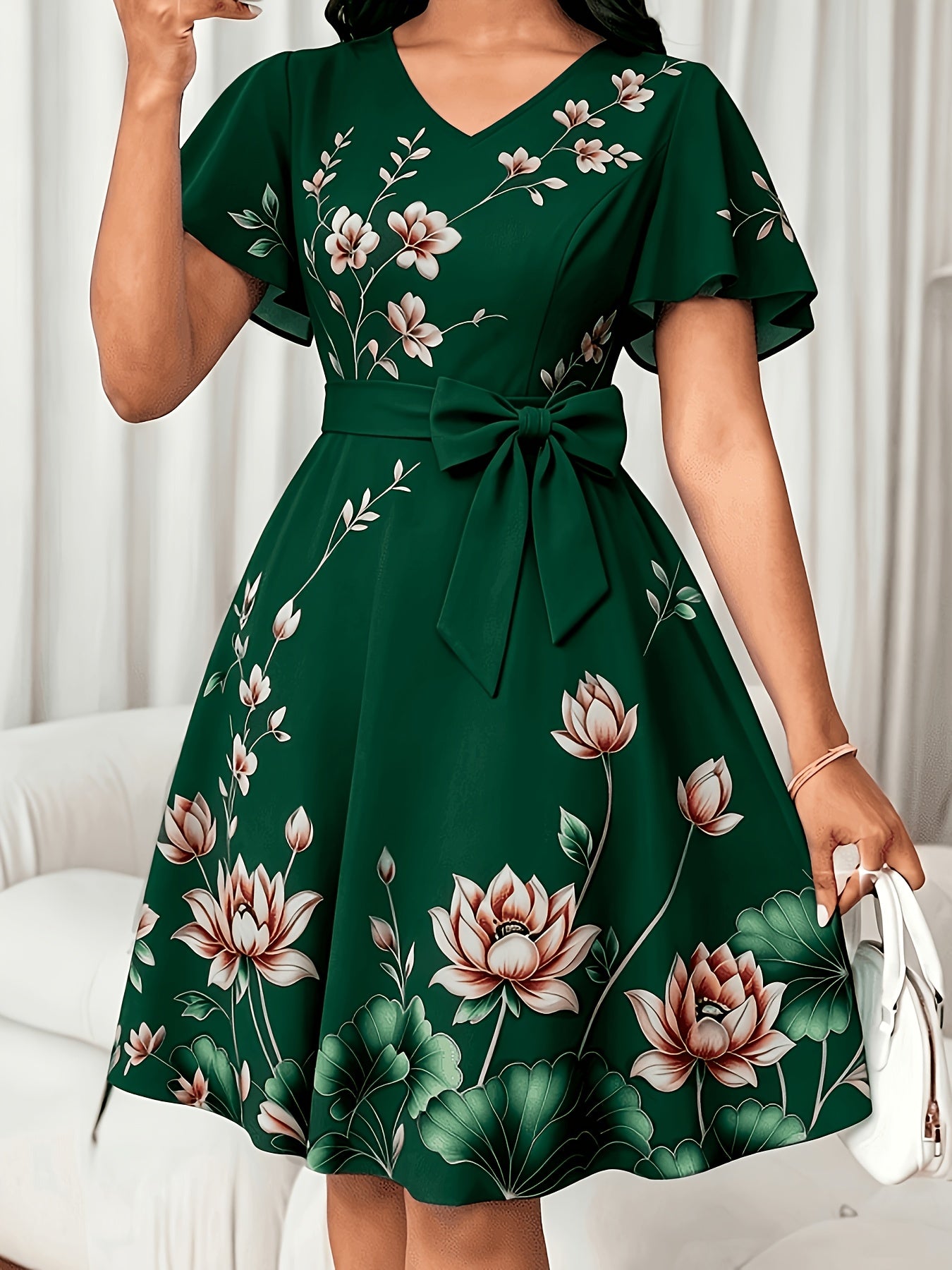 V-Neck Dress, Elegant Floral Print Short Sleeve, Waist-Cinching A-Line Midi Dress, Versatile Women's Wear for Commuting, Parties, and Daily Wear