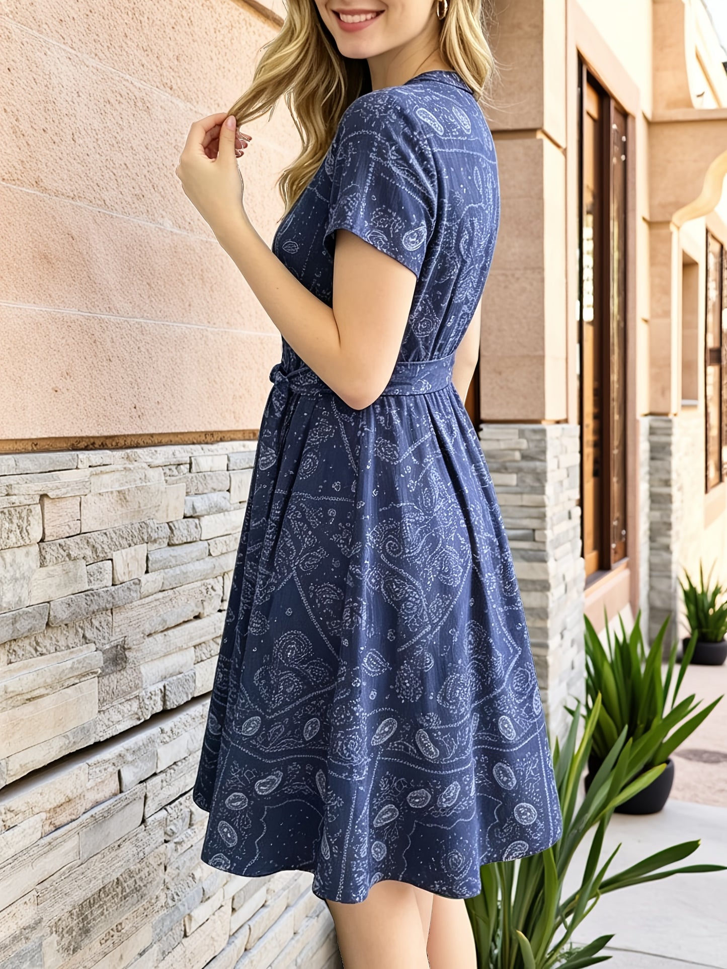 [Vintage Midi Dress] Women's Vintage Blue Print Midi Dress - V-Neck Button Shirt Dress with Pockets & Belt - Casual Commute Vacation Wear for Ladies