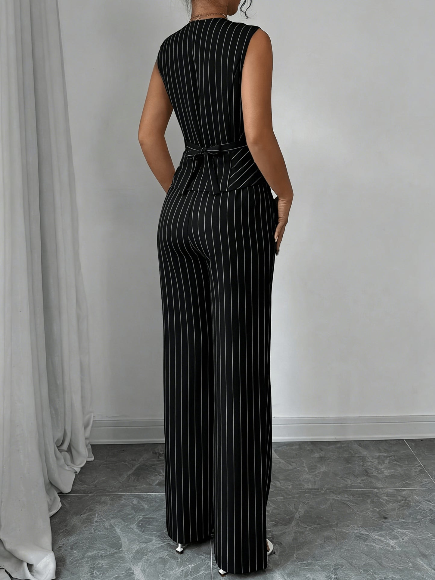 Vertical Stripe Design Set: V-neck Sleeveless Vest with Pockets + High-waist Wide-leg Pants. A Professional and 2pcs Set for Women, Suitable for Both Work and Casual Daily Wear.