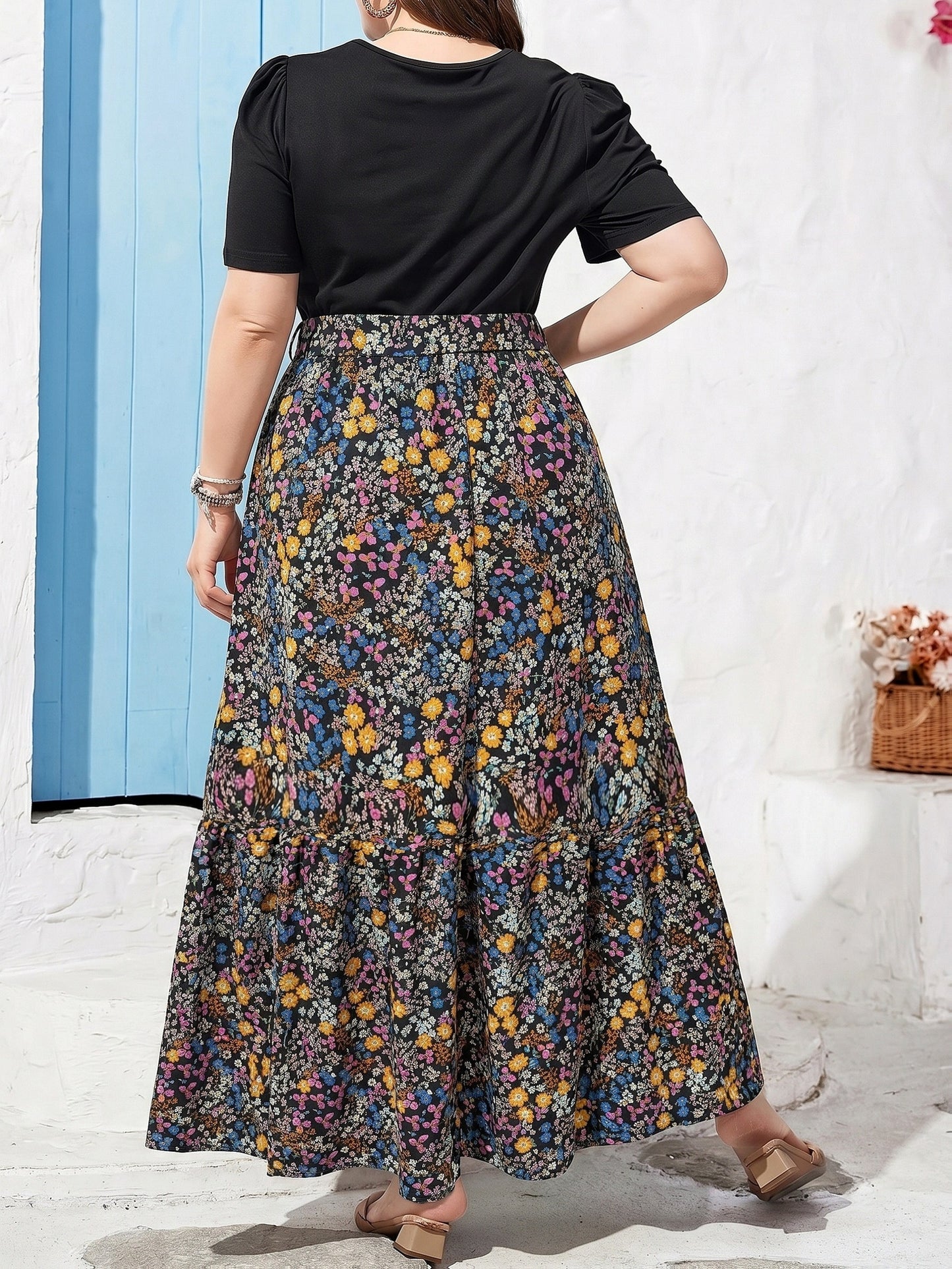 Plus Size, Plus Size Summer Dress with Round Neck, Puff Short Sleeves, Ruffled Hem, and Belted Print Design. Flowy Vacation Dress for Summer, Mid-length Fashionable Dress with Waist-cinching Effect
