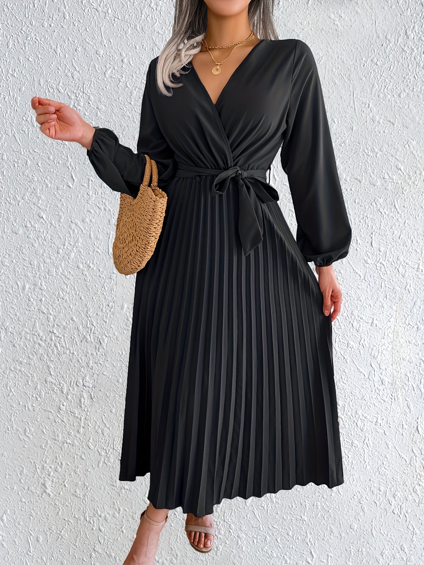 Style Autumn Winter Western Ins Hot Item Temperament V-Neck Flared Pleated Maxi Dress