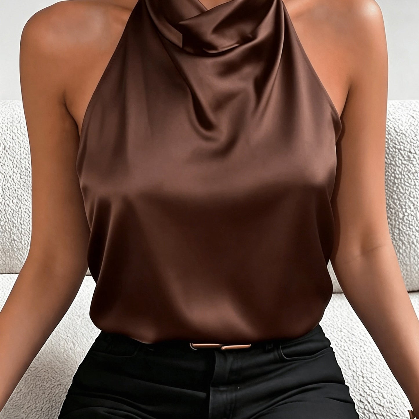 Halter Neck Backless Top, Elegant and Sexy, Vintage Style, Accentuates Your Figure, Suitable for Summer Dates Parties Commuting and Casual Fashion, Versatile and High-end, Short-length