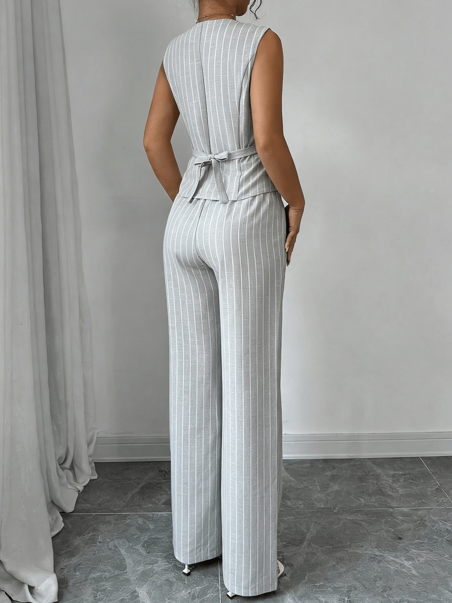 Vertical Stripe Design Set: V-neck Sleeveless Vest with Pockets + High-waist Wide-leg Pants. A Professional and 2pcs Set for Women, Suitable for Both Work and Casual Daily Wear.