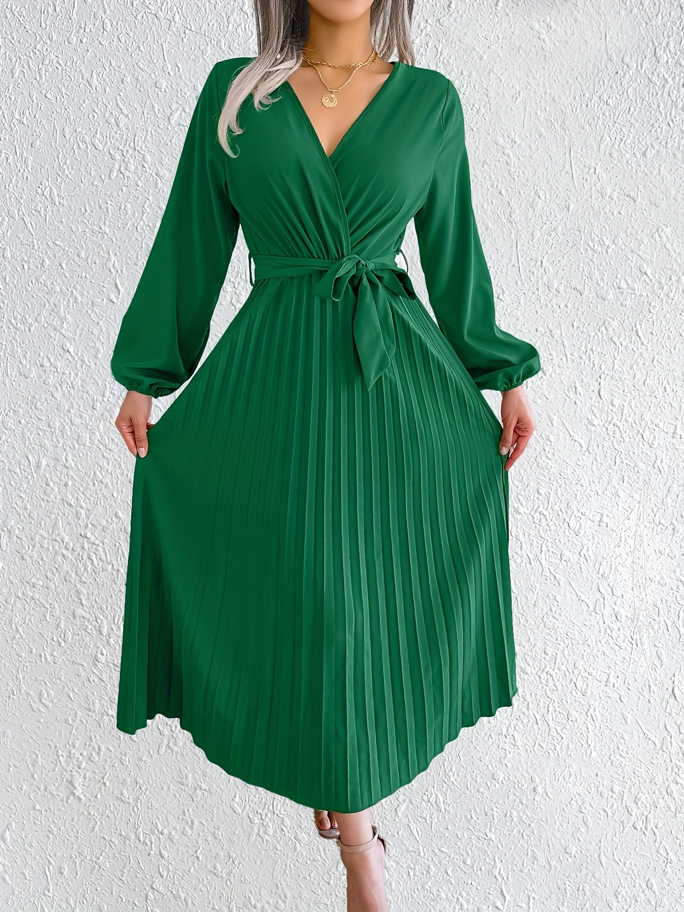 Style Autumn Winter Western Ins Hot Item Temperament V-Neck Flared Pleated Maxi Dress