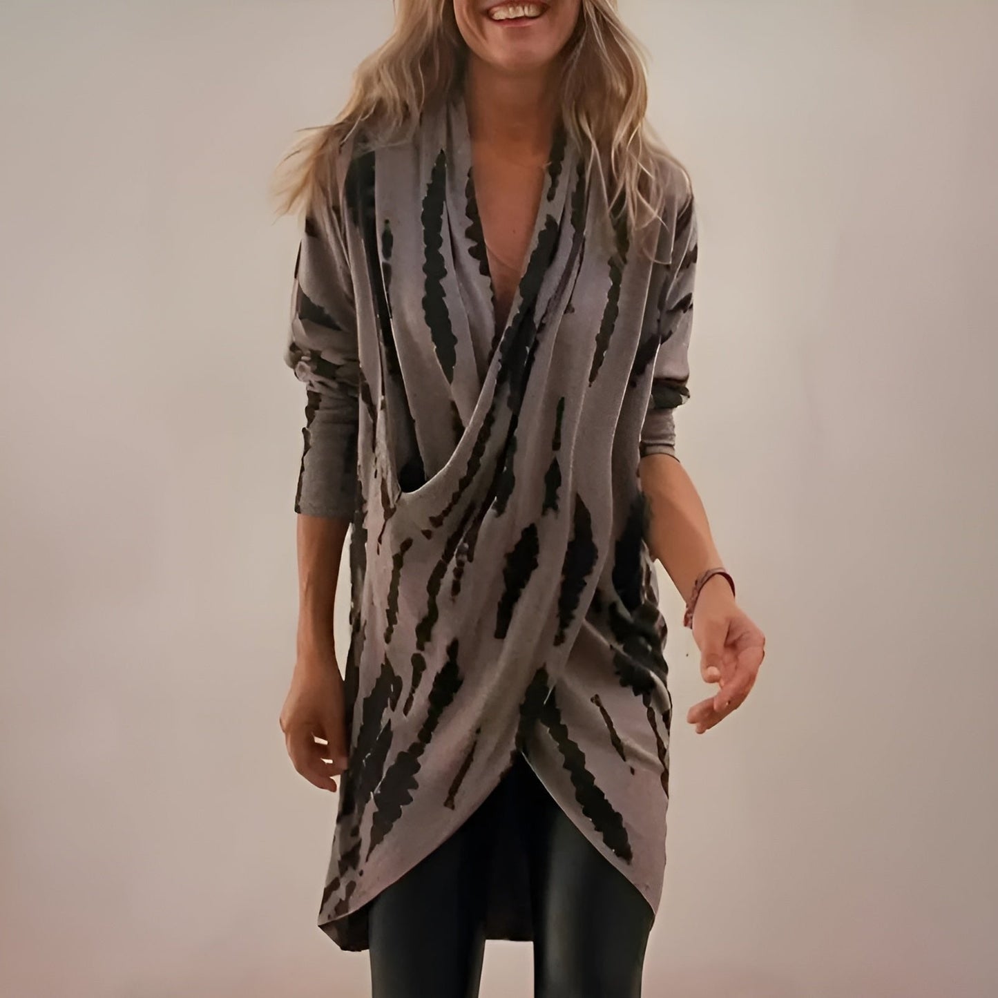 Olivia | Women's Relaxed V-Neck Abstract Print Draped Tunic